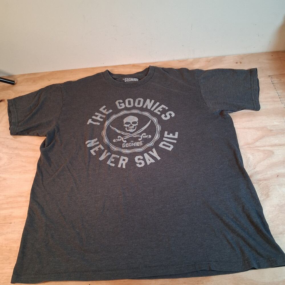The Goonies Men's T-Shirt Sz L Gray Ripple Junction Cotton Blend Movie Tee
